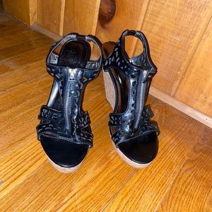 Carlos Santana zip up wedge platforms - size 9